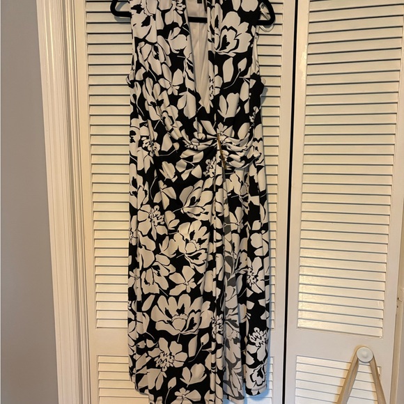 Donna Karan Dresses & Skirts - Donna Karan Black and White Floral Asymmetrical Dress